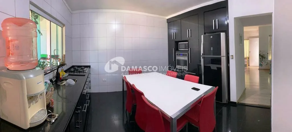 Sobrado à venda 2 Quartos, 2 Suites, 3 Vagas, Santa Paula, São Caetano do Sul - SP