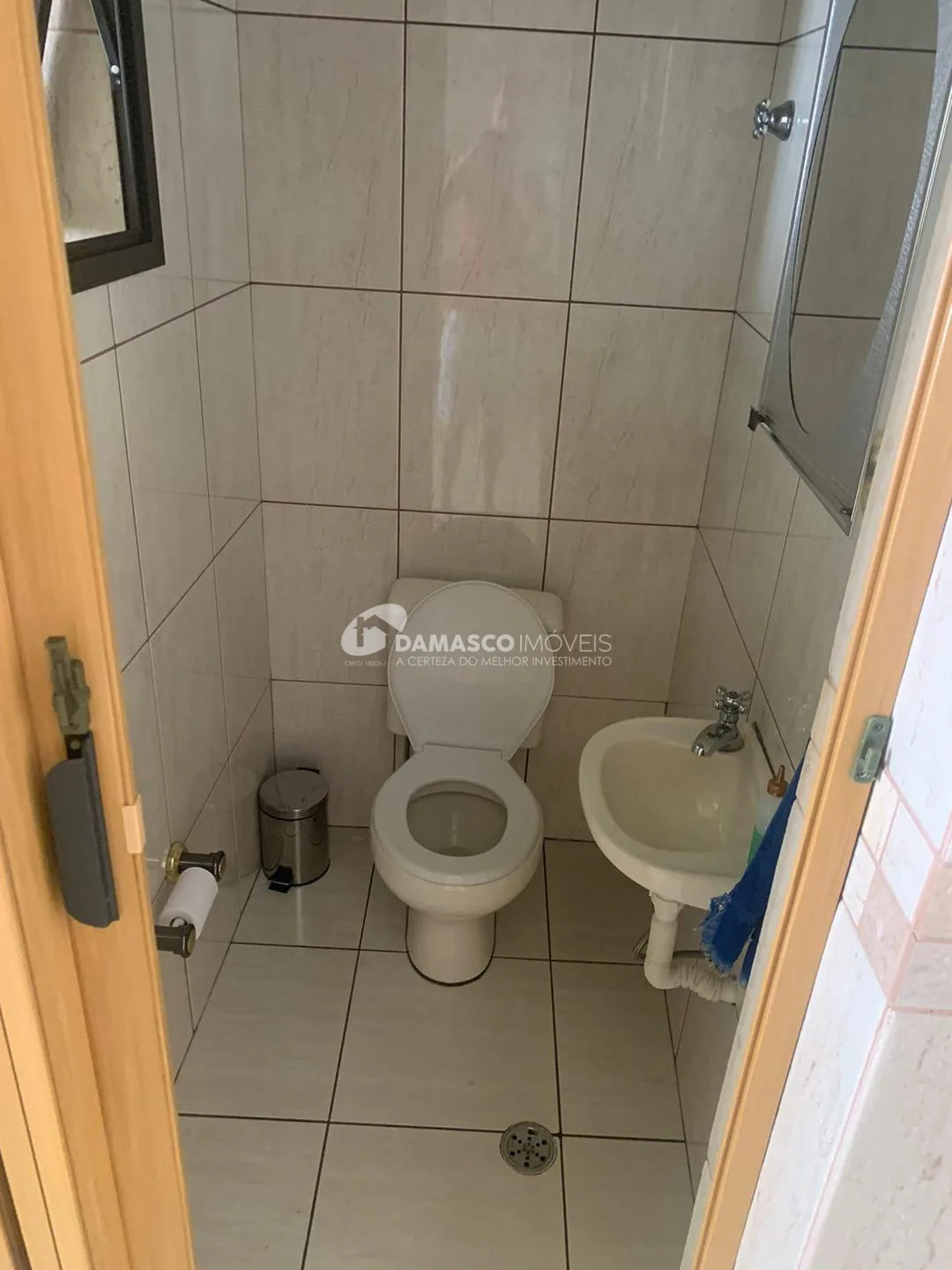 Sobrado à venda 3 Quartos, 1 Suite, 6 Vagas, 252M², Cerâmica, São Caetano do Sul - SP