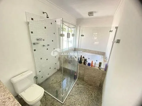 Sobrado à venda 3 Quartos, 3 Suites, 5 Vagas, 380M², Jardim, Santo André - SP