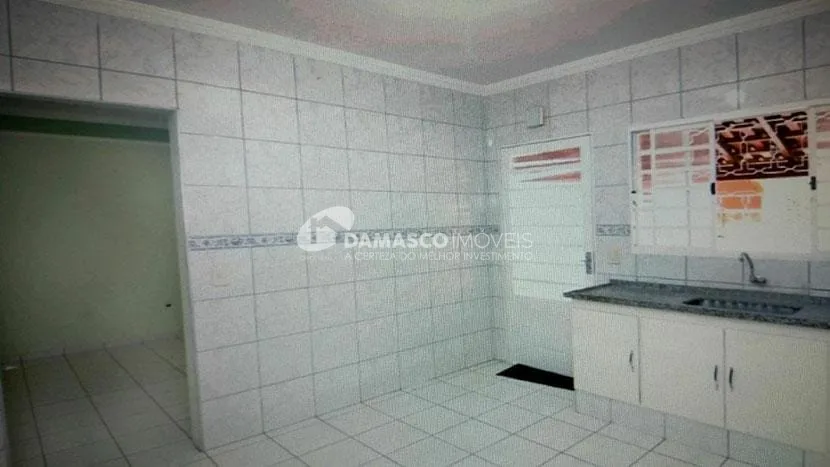 Casa à venda 2 Quartos, 3 Vagas, 205M², Jardim Santa Antonieta, Marília - SP
