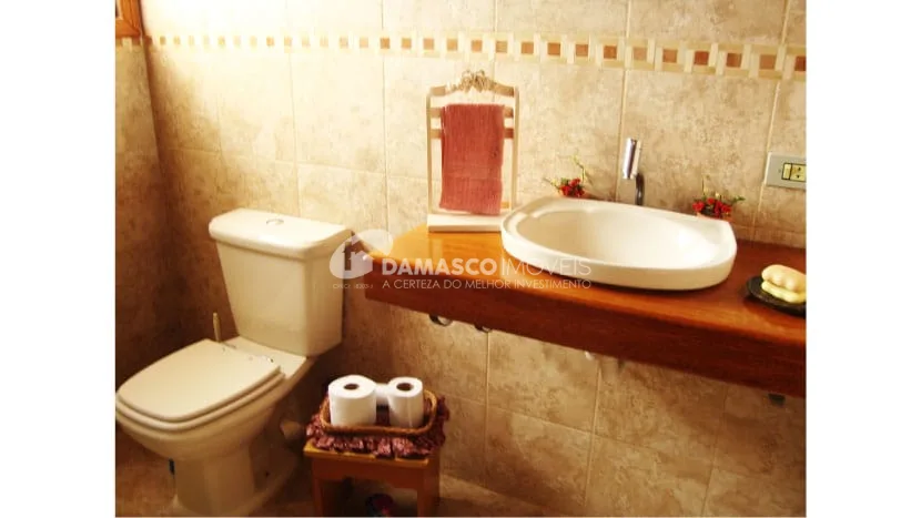 Casa à venda 2 Quartos, 1 Suite, 2 Vagas, 177M², Não informado, Cesário Lange - SP