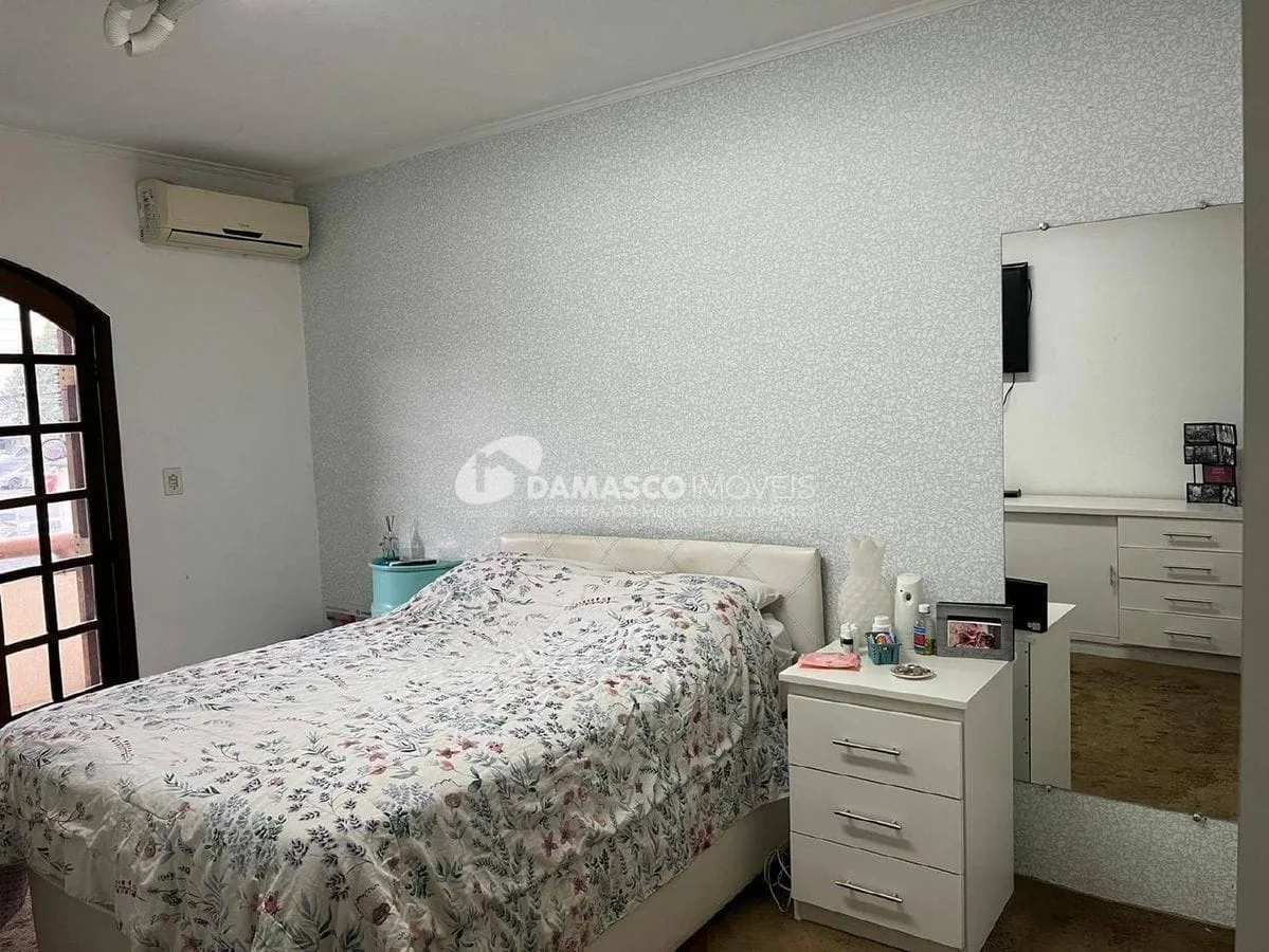 Sobrado à venda 3 Quartos, 3 Suites, 4 Vagas, 355M², Osvaldo Cruz, São Caetano do Sul - SP