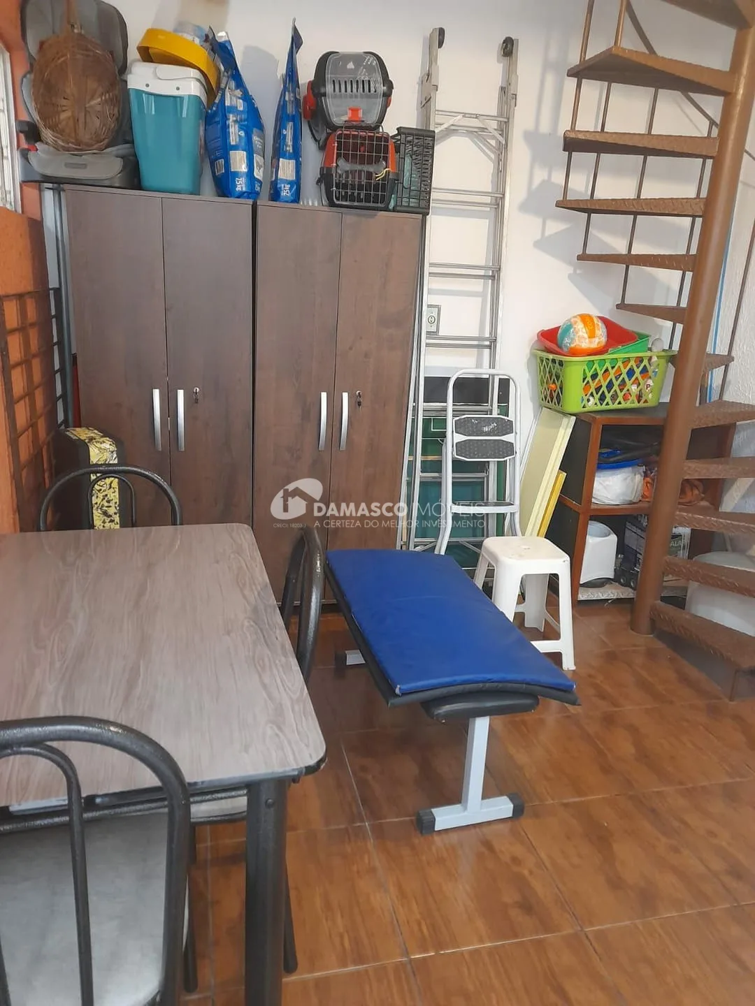 Sobrado à venda 4 Quartos, 2 Suites, 3 Vagas, 210M², Parque Tomas Saraiva, São Paulo - SP