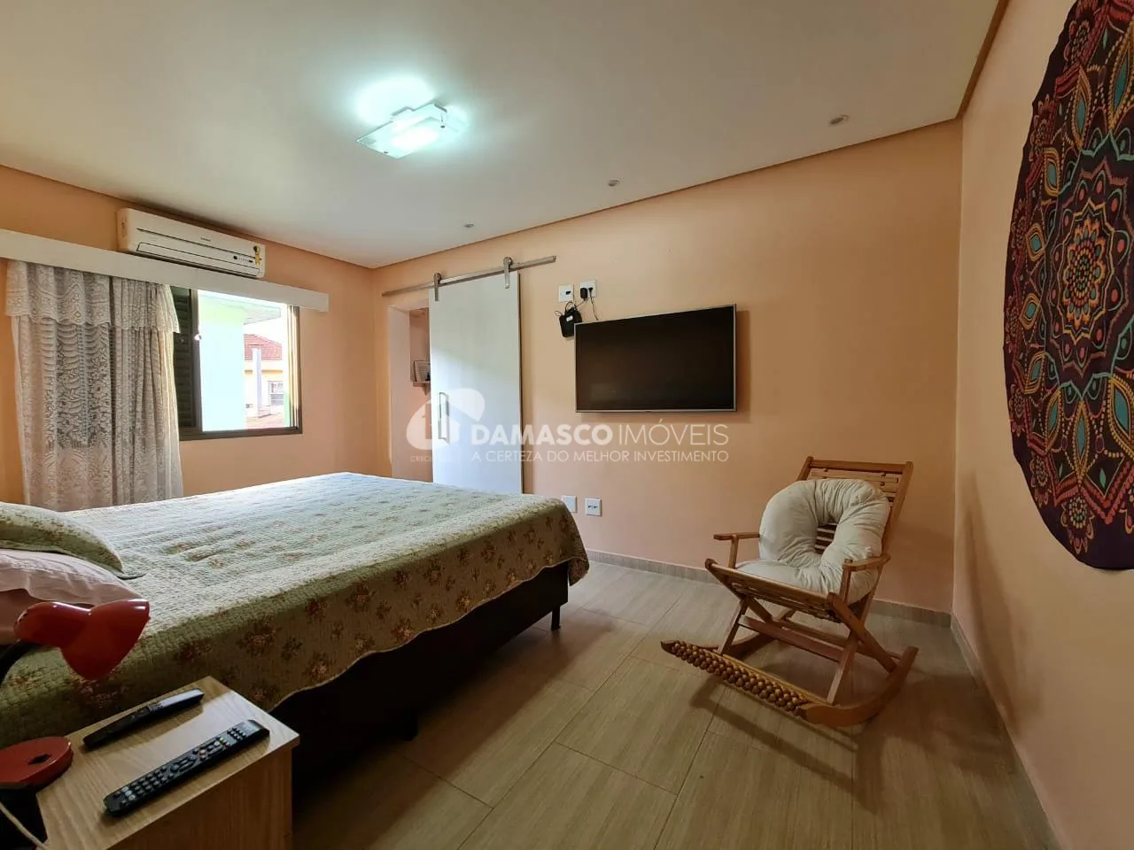 Sobrado à venda 4 Quartos, 1 Suite, 2 Vagas, 220M², Campestre, Santo André - SP
