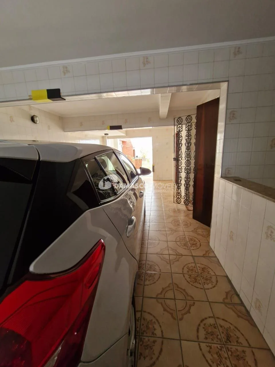 Sobrado à Venda no Barcelona, São Caetano do Sul | 3 Dormitórios | 1 Suíte | 3 Vagas