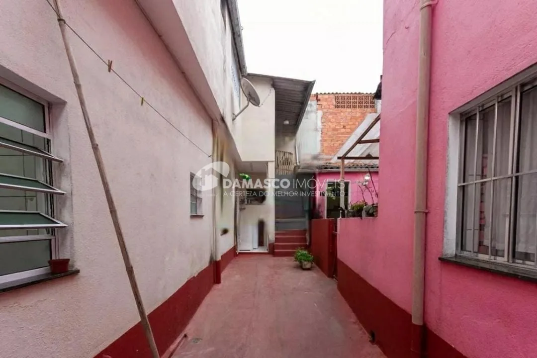 Casa à venda 3 Quartos, 2 Vagas, Jardim Ana Rosa, São Paulo - SP