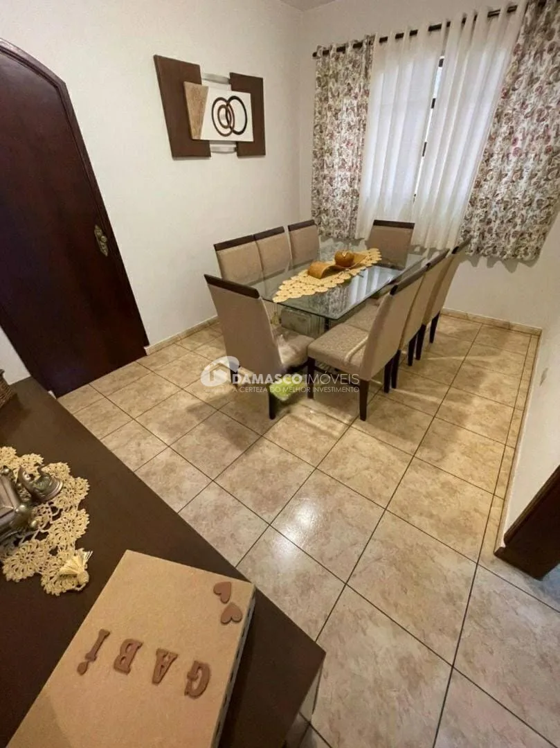 Sobrado à venda 3 Quartos, 1 Suite, 2 Vagas, 250M², Vila Alpina, São Paulo - SP