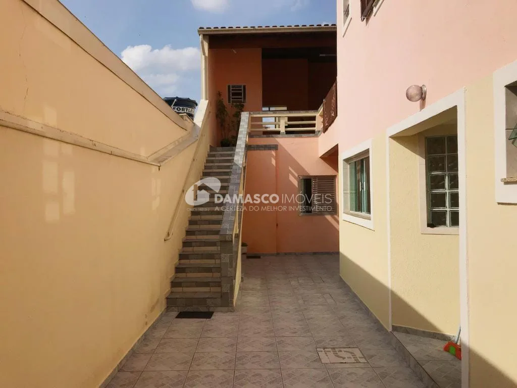 Casa à venda 2 Quartos, 1 Suite, 1 Vaga, 299M², Barcelona, São Caetano do Sul - SP