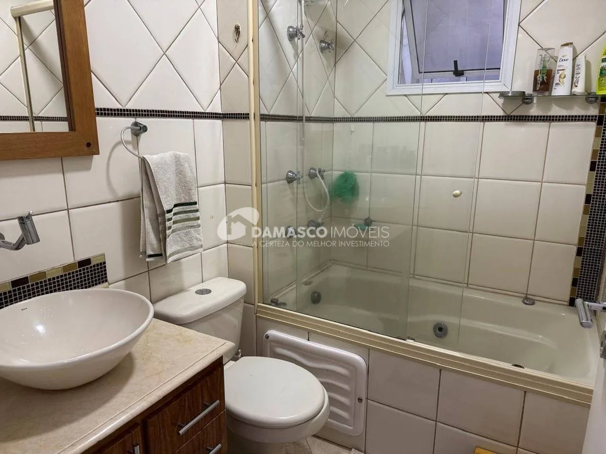 Penthouse, 2 dorm, 1 suíte e sala com sacada