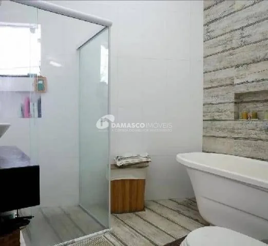 Casa Assobradada a venda no Olimpico ScSul