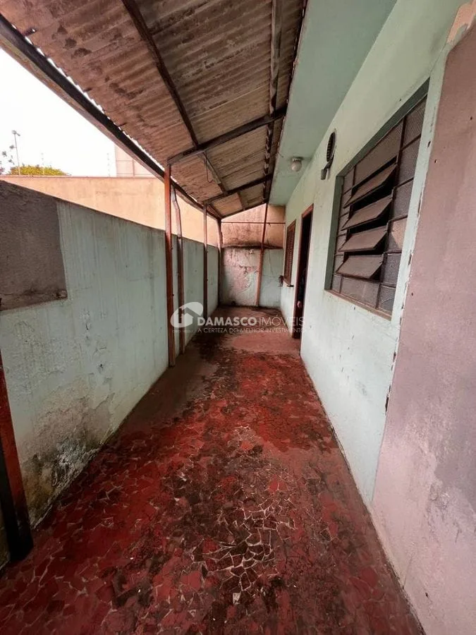 Terreno com casa antiga venda