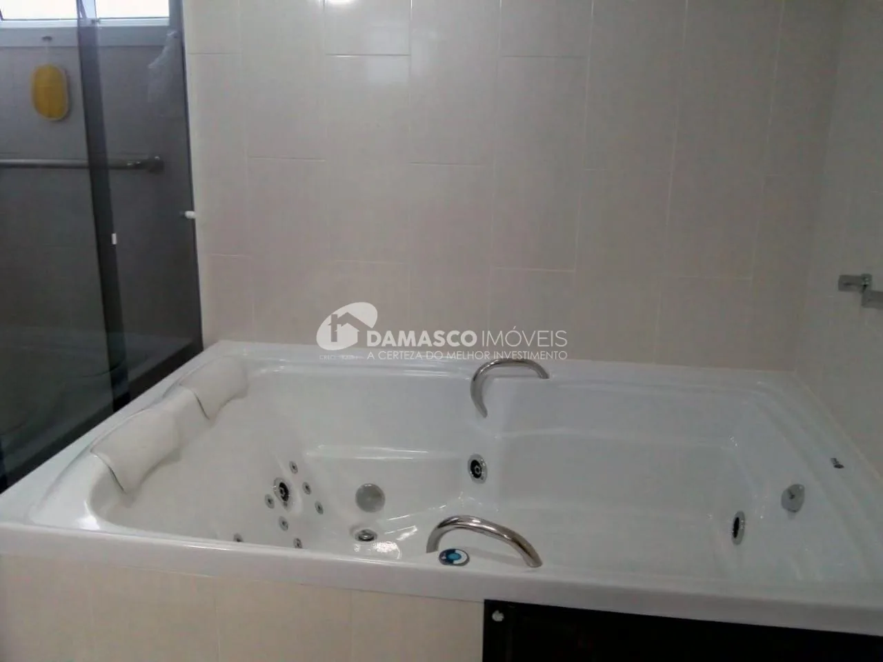 Sobrado à venda 3 Quartos, 3 Suites, 6 Vagas, 390M², Santa Maria, São Caetano do Sul - SP