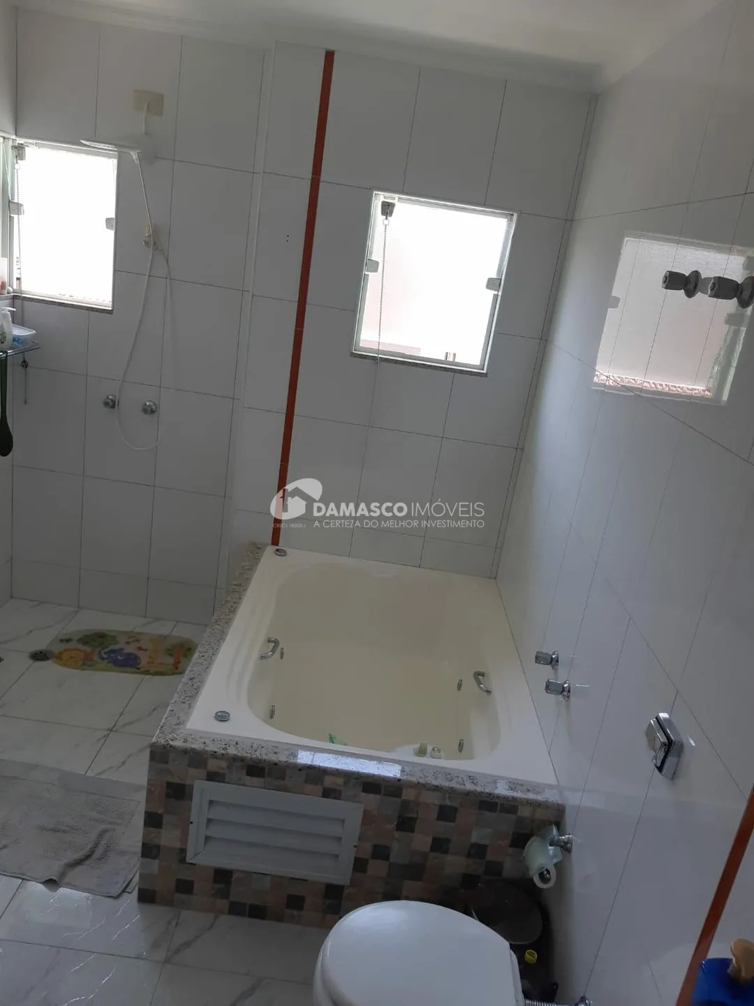 Sobrado à venda 4 Quartos, 4 Suites, 6 Vagas, 254M², Vila Floresta, Santo André - SP