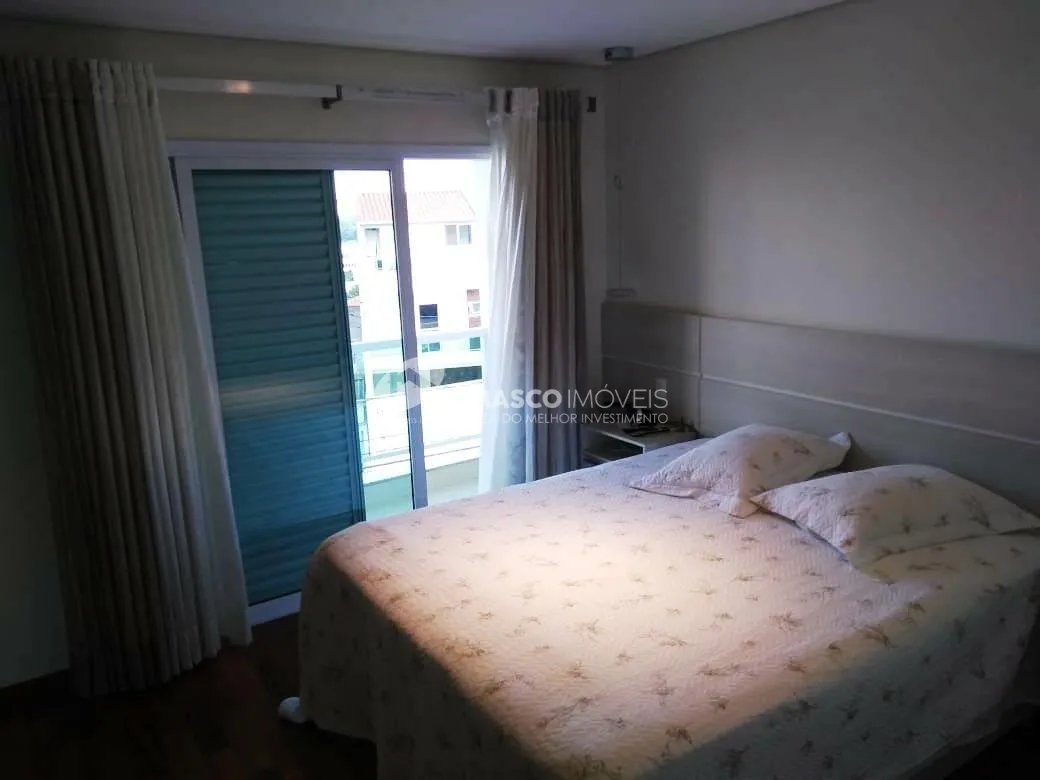 Sobrado à venda 3 Quartos, 3 Suites, 6 Vagas, 306M², Olímpico, São Caetano do Sul - SP