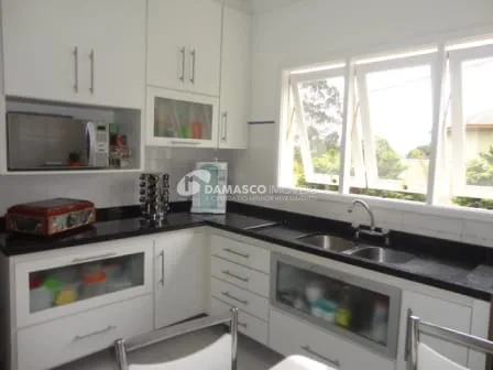 Casa à venda 3 Quartos, 1 Suite, 4 Vagas, 233M², Parque Dom Henrique, Cotia - SP