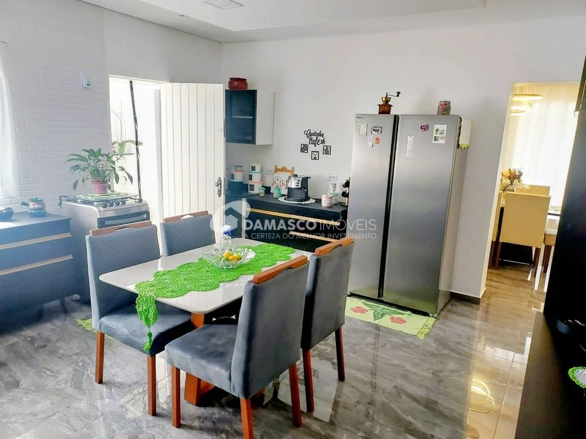 Sobrado no interior