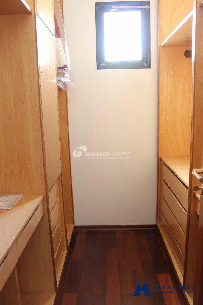 Cobertura à venda 3 Quartos, 2 Suites, 4 Vagas, 294M², Vila Regente Feijó, São Paulo - SP 