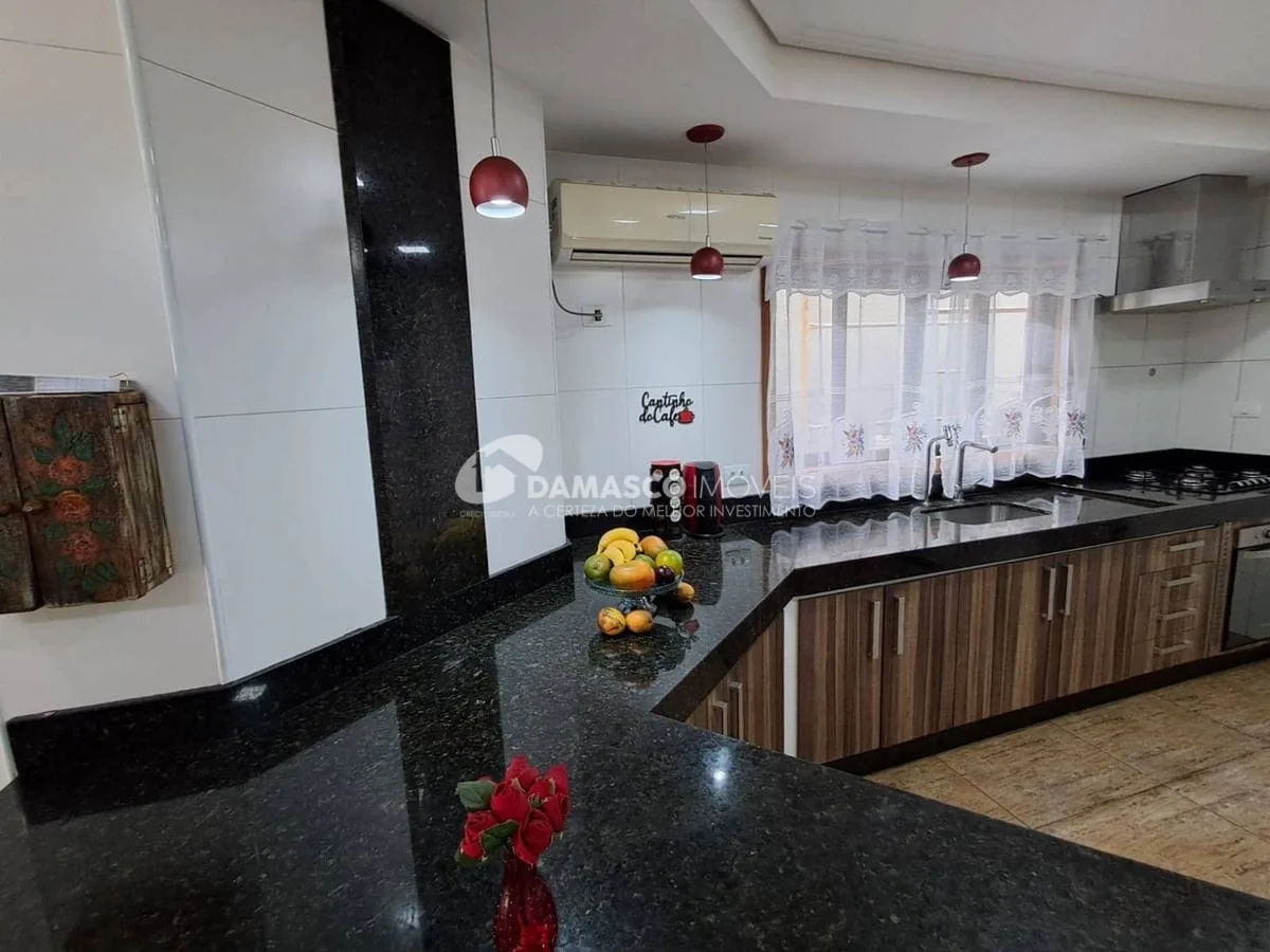 Sobrado para Venda 3 Quartos, 2 Suites, 4 Vagas, Santa Paula, São Caetano do Sul - SP