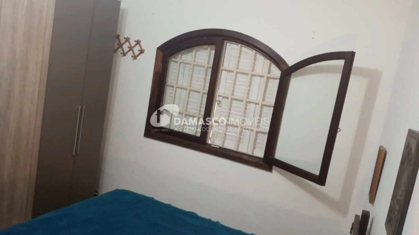 Casa à venda 2 Quartos, 1 Suite, 3 Vagas, 235M², Campestre, Santo André - SP
