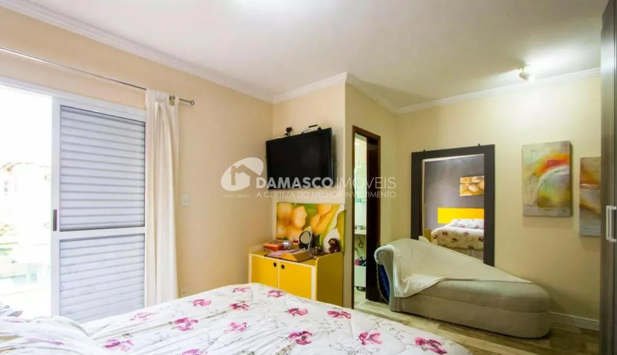 Sobrado à venda 3 Quartos, 1 Suite, 4 Vagas, 207M², Campestre, Santo André - SP