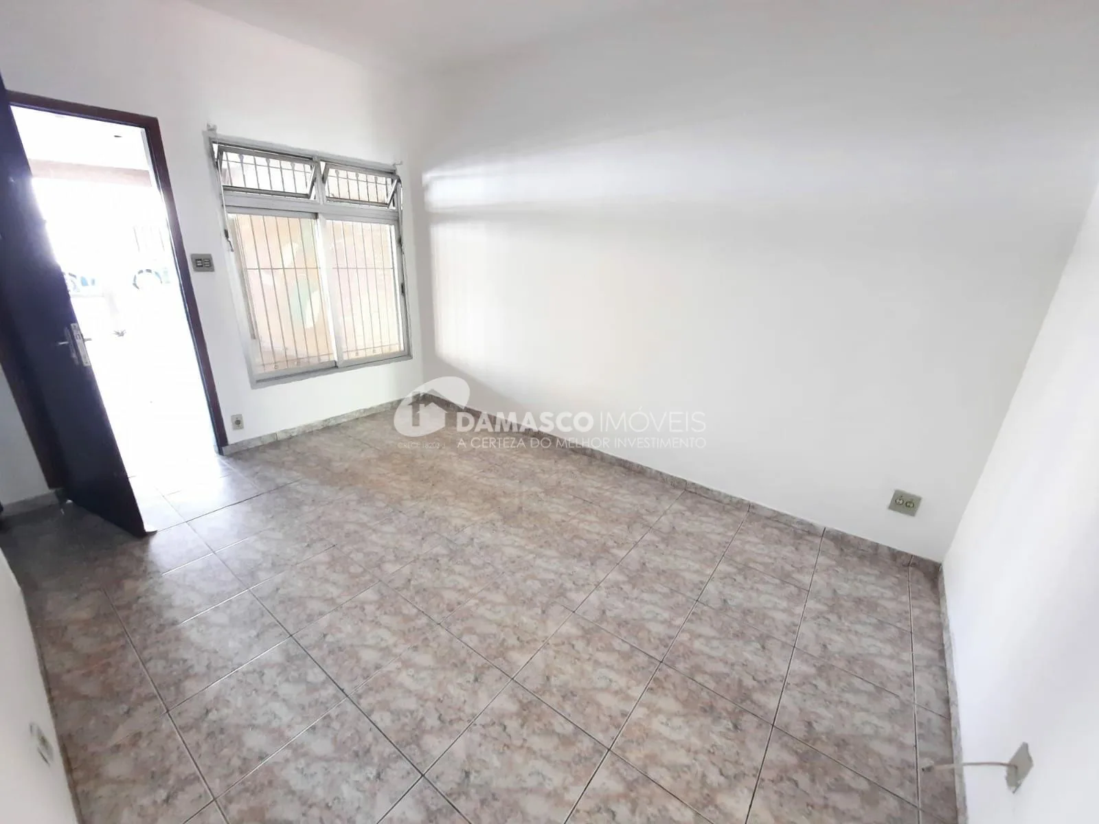 Casa Térrea -  Boa Vista sendo uma Casa de Laje  na frente e outra nos fundos,   São Caetano do Sul