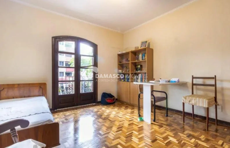 Sobrado à venda 3 Quartos, 1 Suite, 3 Vagas, 450M², Santa Paula, São Caetano do Sul - SP
