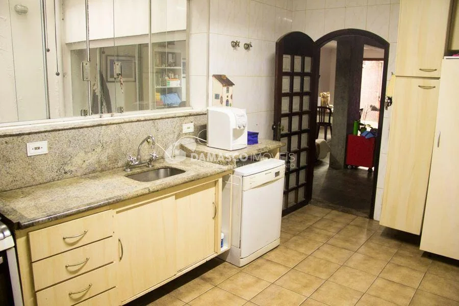 Sobrado à venda 3 Quartos, 1 Suite, 2 Vagas, 231M², Barcelona, São Caetano do Sul - SP