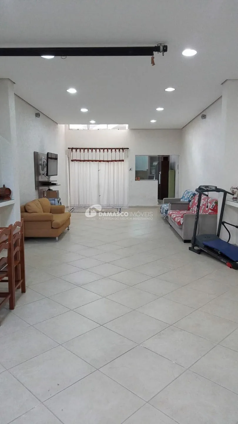 Casa à venda 3 Quartos, 1 Suite, 10 Vagas, 259M², Santa Maria, Santo André - SP