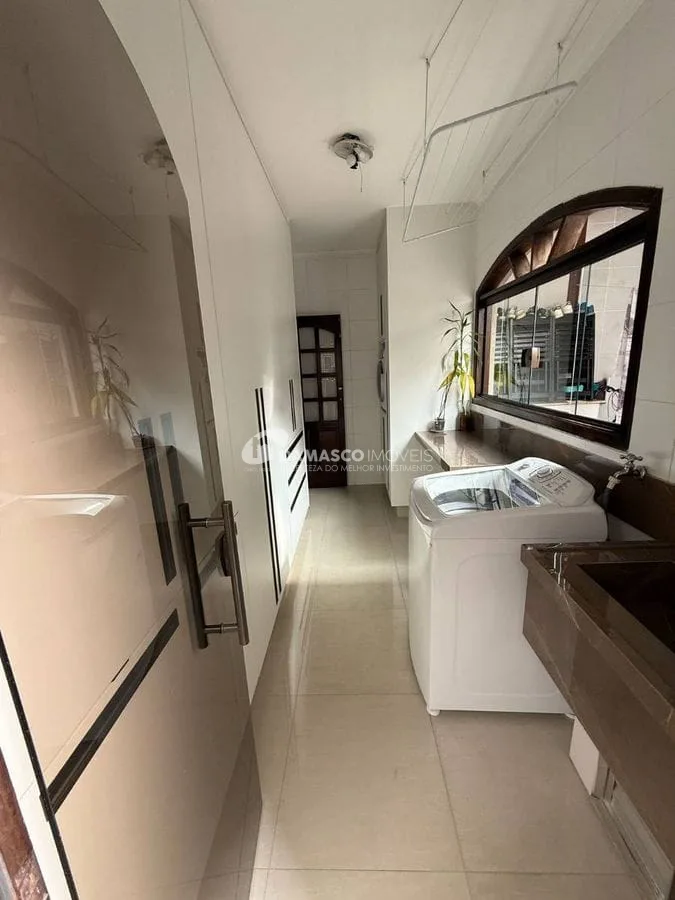 Sobrado à venda 3 Quartos, 1 Suite, 2 Vagas, 204M², Sítio da Figueira, São Paulo - SP