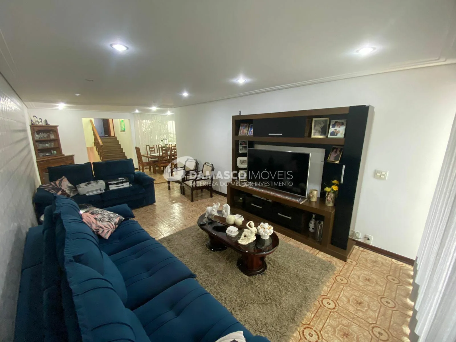 Sobrado à venda 3 Quartos, 3 Suites, 6 Vagas, 286M², Santa Maria, São Caetano do Sul - SP