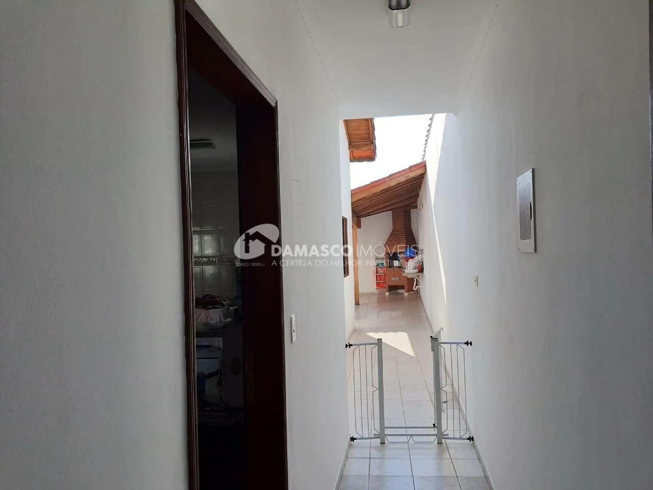 Casa à venda com 3 Quartos, 3 Suites, 3 Vagas, 751M², Utinga, Santo André - SP