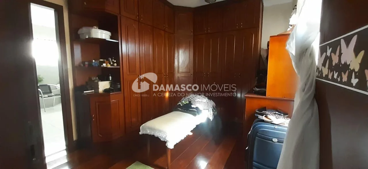 Sobrado à venda 3 Quartos, 2 Suites, 6 Vagas, 780M², Osvaldo Cruz, São Caetano do Sul - SP