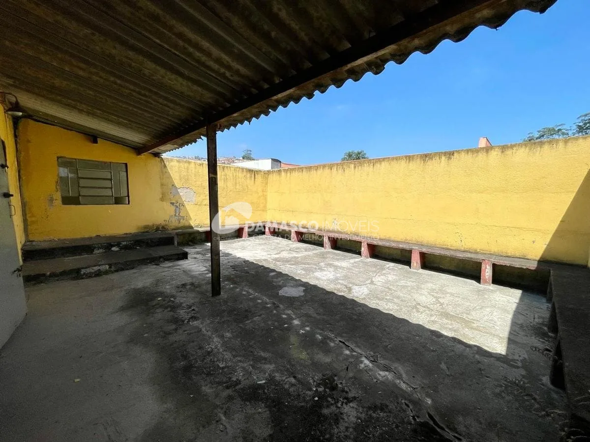 Prédio comercial no Jardim Santo André