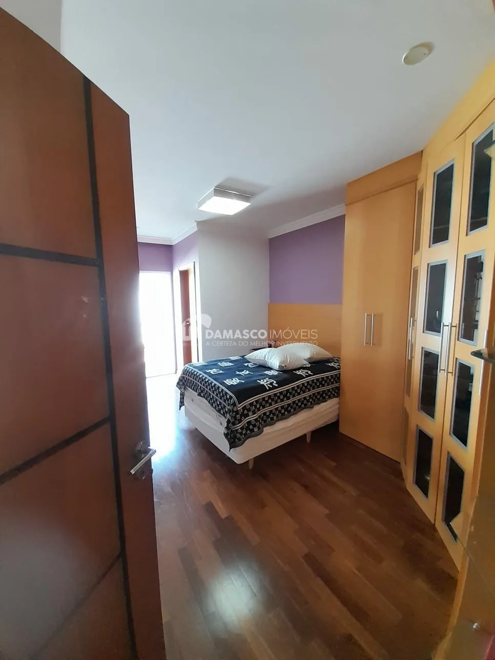 Sobrado à venda 4 Quartos, 4 Suites, 5 Vagas, 381M², Olímpico, São Caetano do Sul - SP