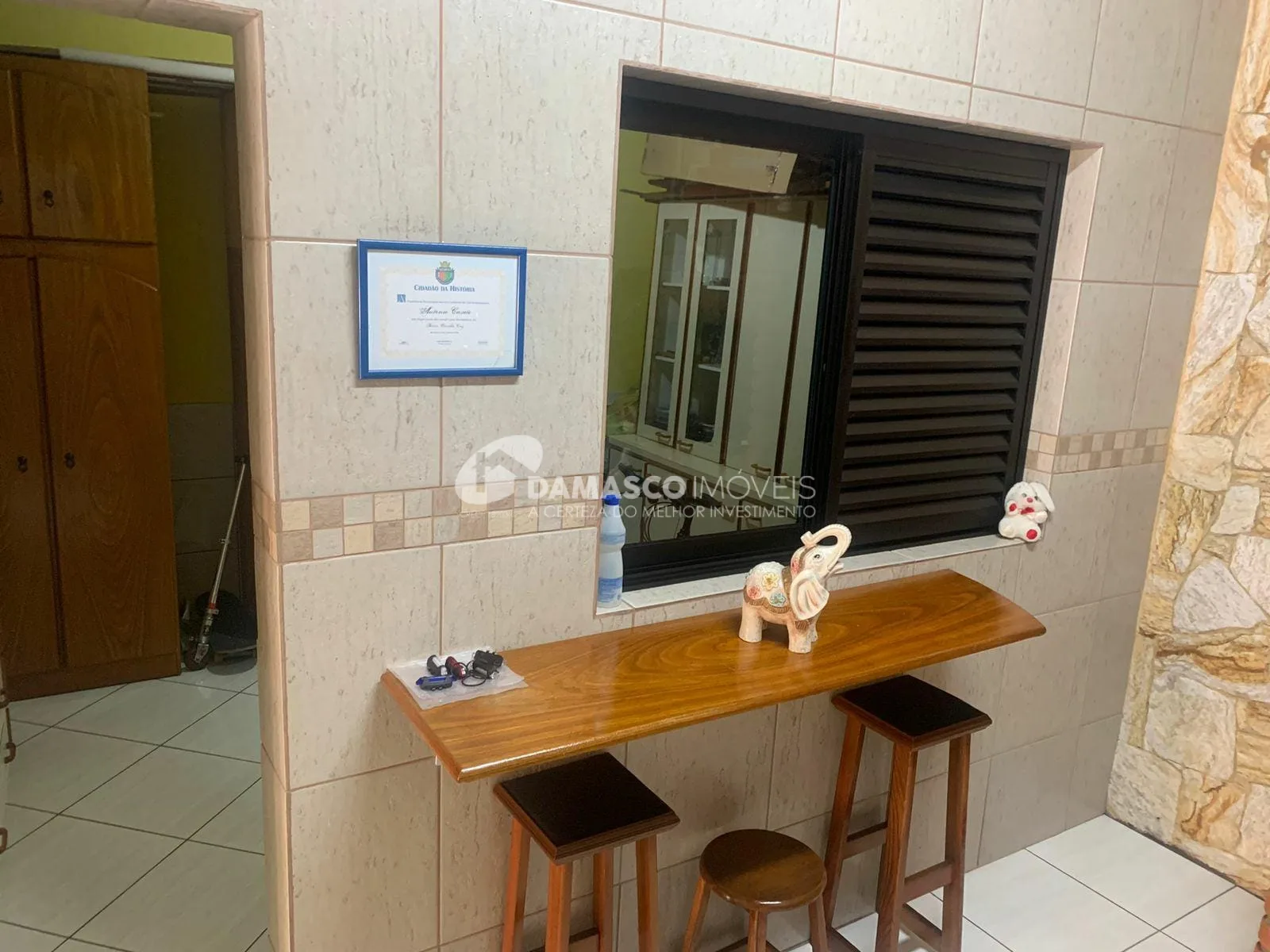 Sobrado à venda 3 Quartos, 1 Suite, 6 Vagas, 252M², Cerâmica, São Caetano do Sul - SP