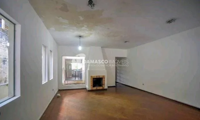 Sobrado à venda 3 Quartos, 1 Suite, 2 Vagas, 350M², Santa Maria, São Caetano do Sul - SP