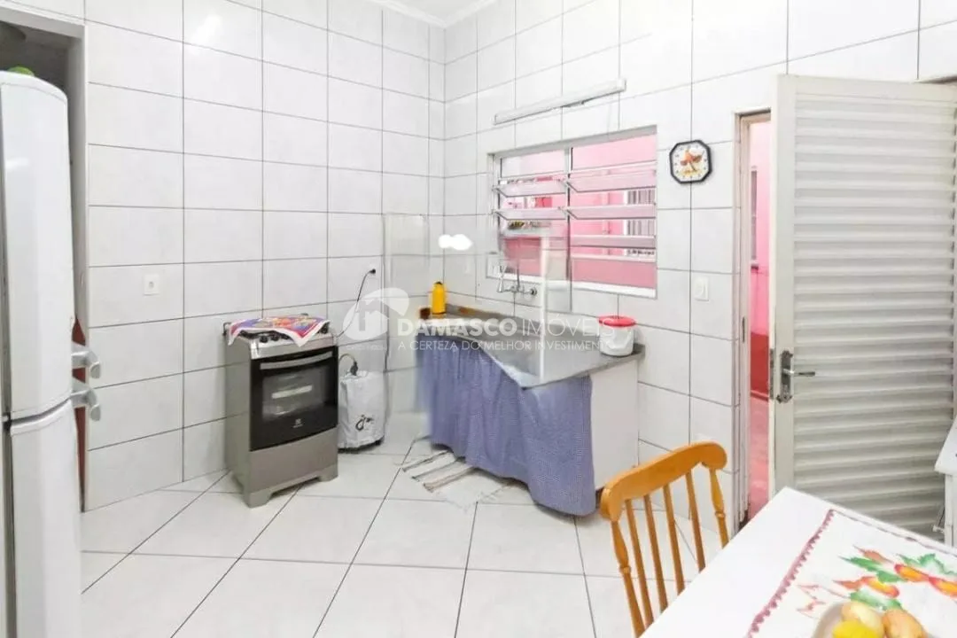 Casa à venda 3 Quartos, 2 Vagas, Jardim Ana Rosa, São Paulo - SP
