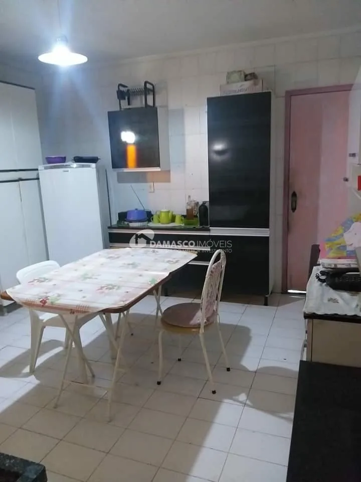 Sobrado à venda 2 Quartos, 1 Suite, 4 Vagas, 211M², Cerâmica, São Caetano do Sul - SP