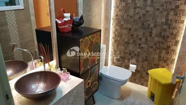 Sobrado à venda 3 Quartos, 3 Suites, 5 Vagas, 480M², Santa Paula, São Caetano do Sul - SP