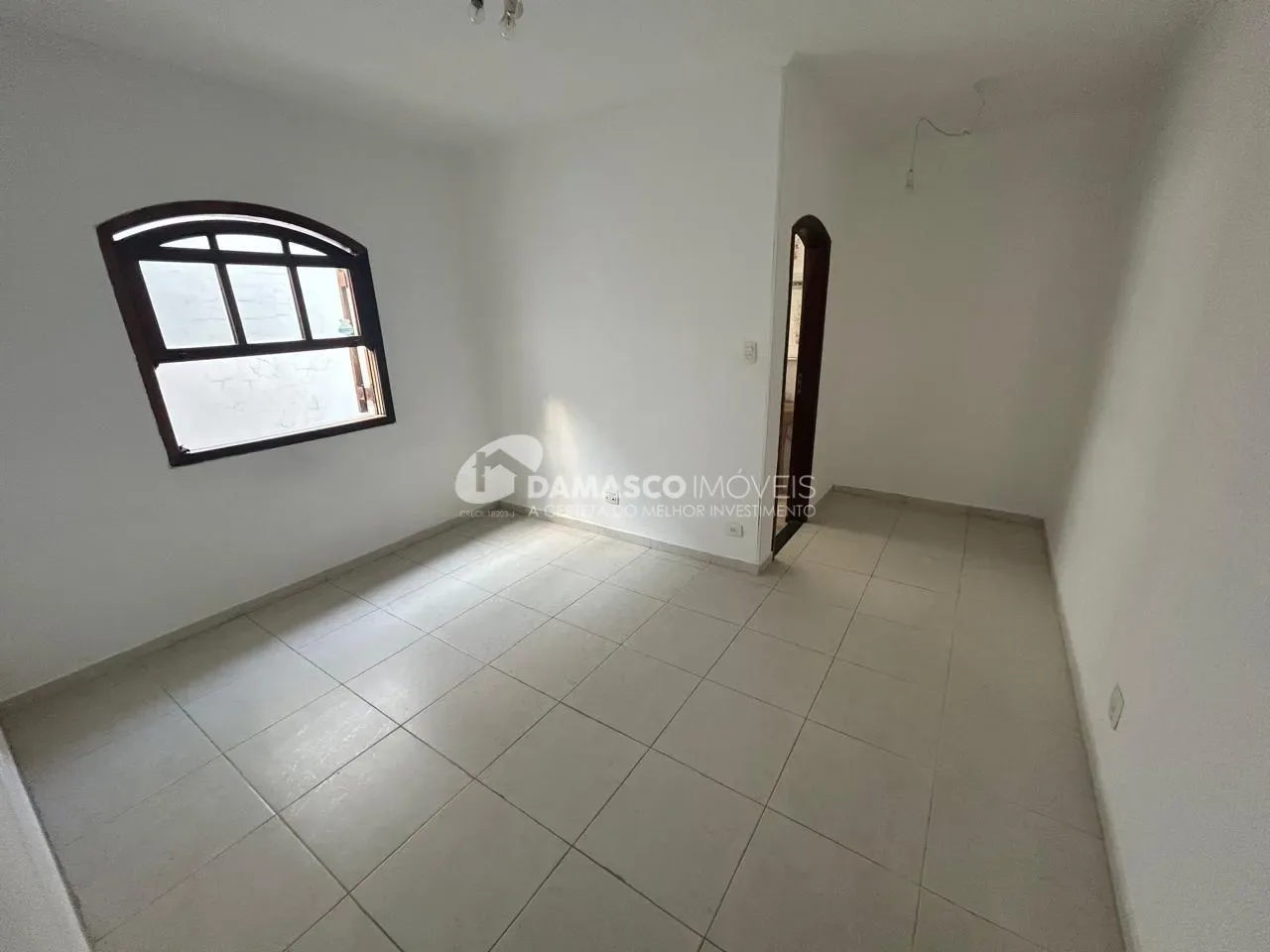 Sobrado para Venda 3 Quartos, 2 Suites, 5 Vagas, Mauá, São Caetano do Sul - SP