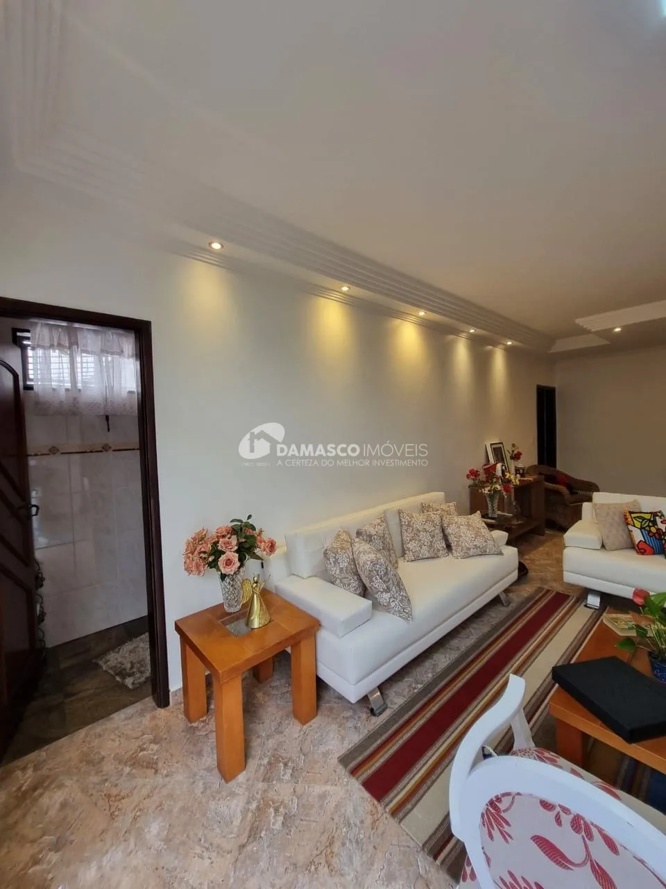 Casa à venda 3 Quartos, 1 Suite, 10 Vagas, 279M², Osvaldo Cruz, São Caetano do Sul - SP