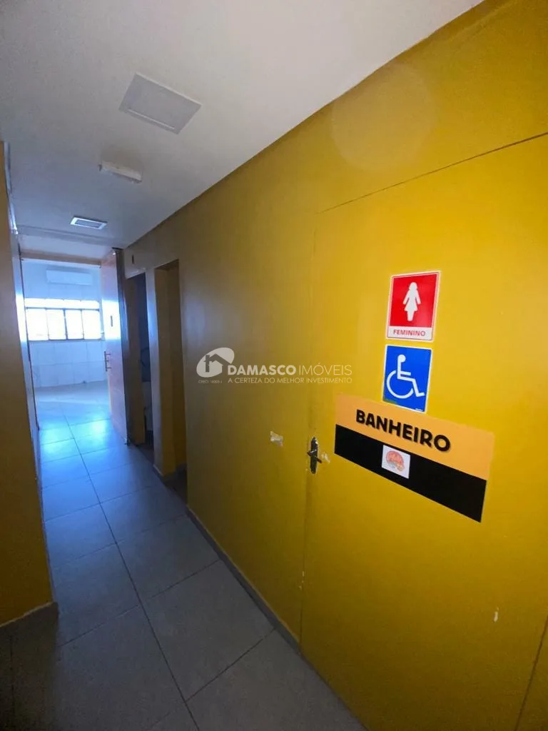 Sobrado comercial com moradia / local ótimo na Av. Presidente Kennedy - SCSul