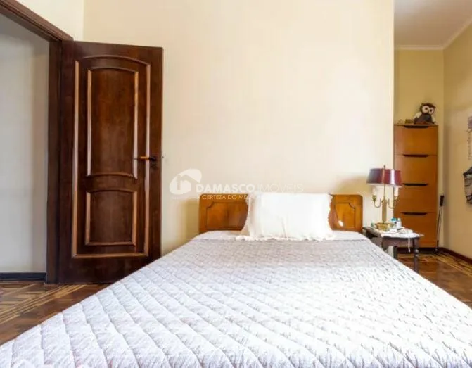 Sobrado à venda 3 Quartos, 1 Suite, 3 Vagas, 450M², Santa Paula, São Caetano do Sul - SP