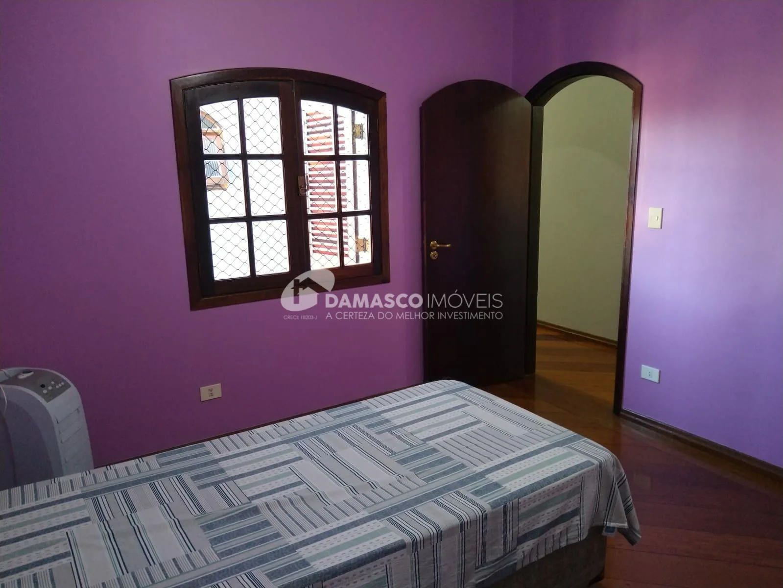 Sobrado à venda 2 Quartos, 1 Suite, 6 Vagas, 345M², Nova Gerty, São Caetano do Sul - SP