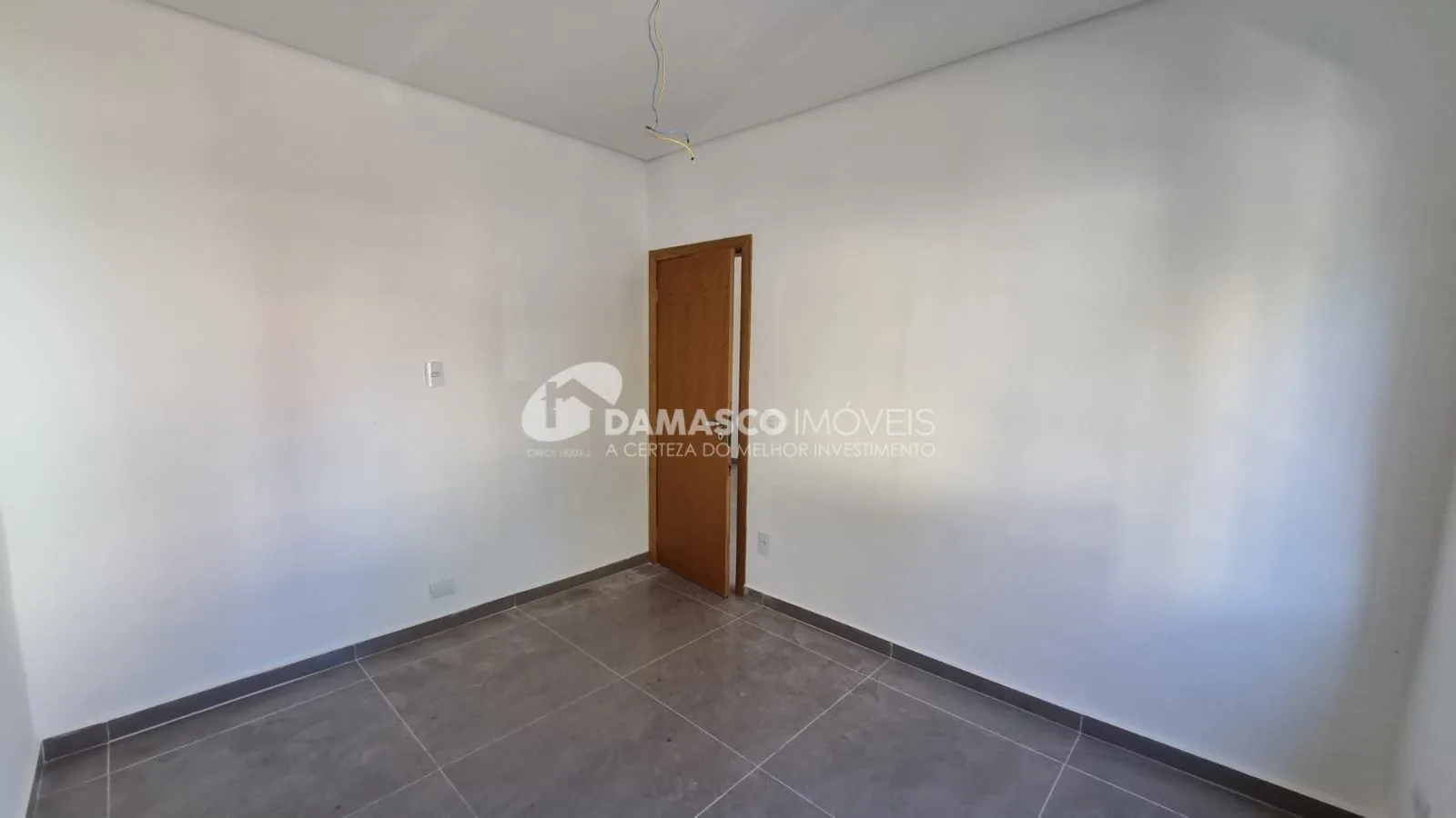 Casa térrea com 2 suítes para locação, Santa Maria, São Caetano do Sul, SP