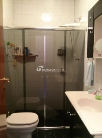 Sobrado à Venda com 2 Quartos, 2 Vagas, Barcelona, São Caetano do Sul - SP