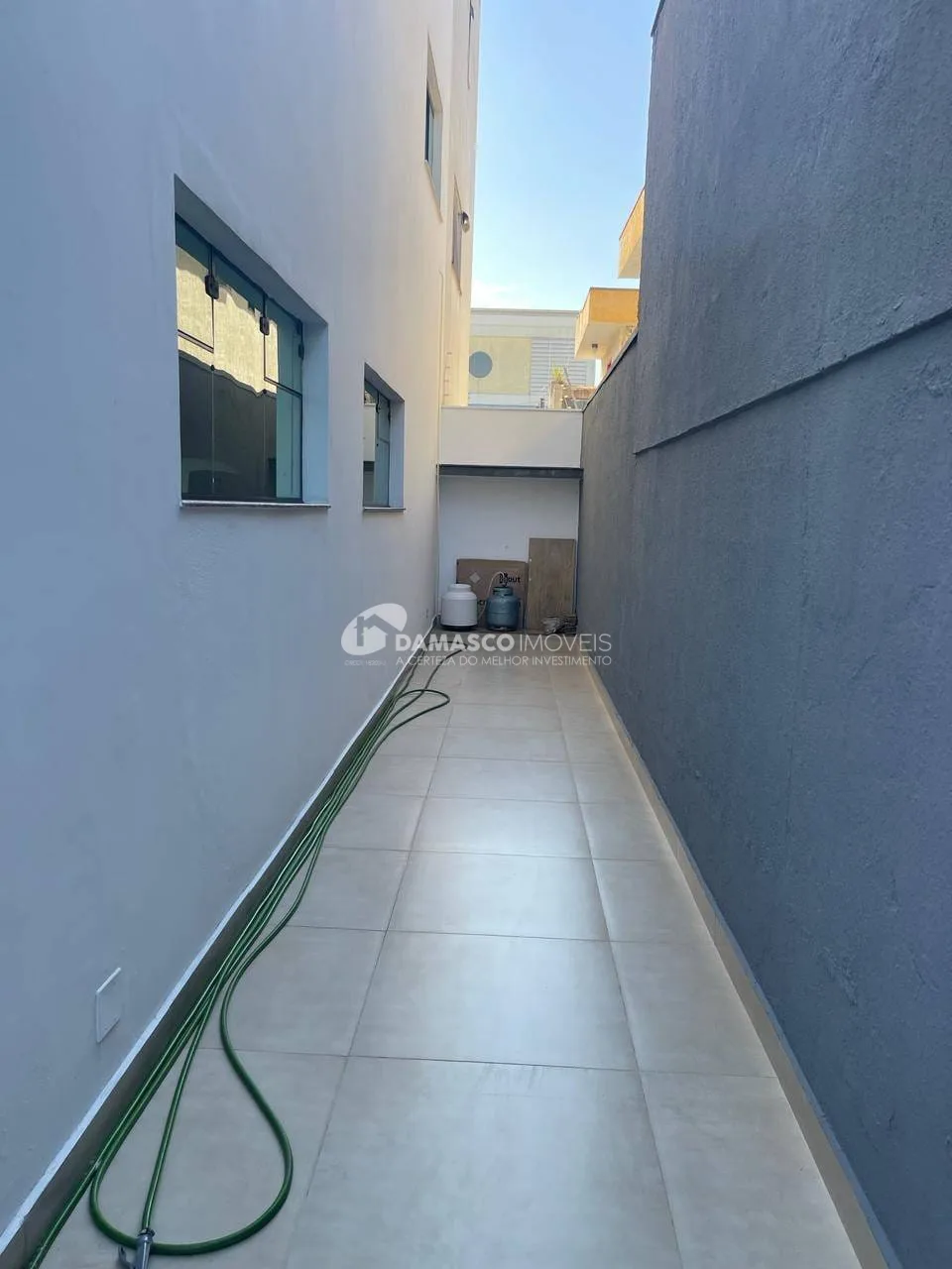 Sobrado de Alto Padrão à Venda no Jardim São Caetano | 6 Dormitórios | Até 10 Vagas
