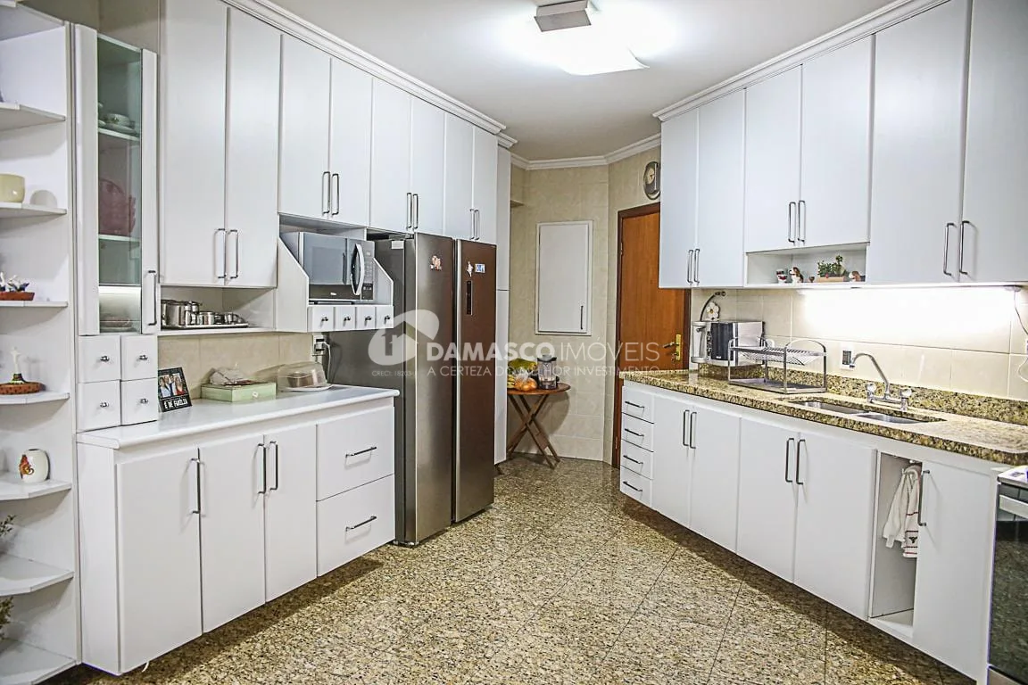 Apartamento à venda 3 Quartos, 3 Suites, 2 Vagas, 205M², Barcelona, São Caetano do Sul - SP 