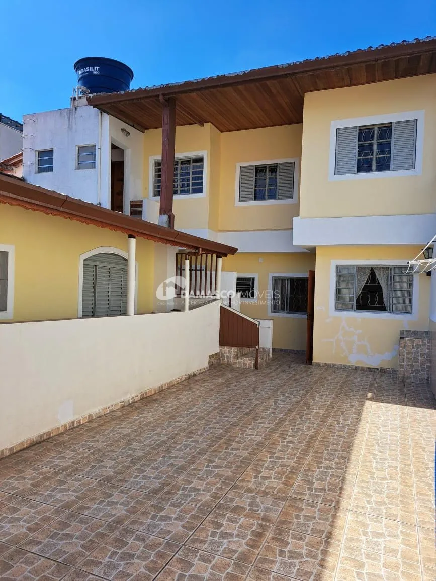 Casa à venda 3 Quartos, 5 Vagas, 300M², Santa Maria, Santo André - SP