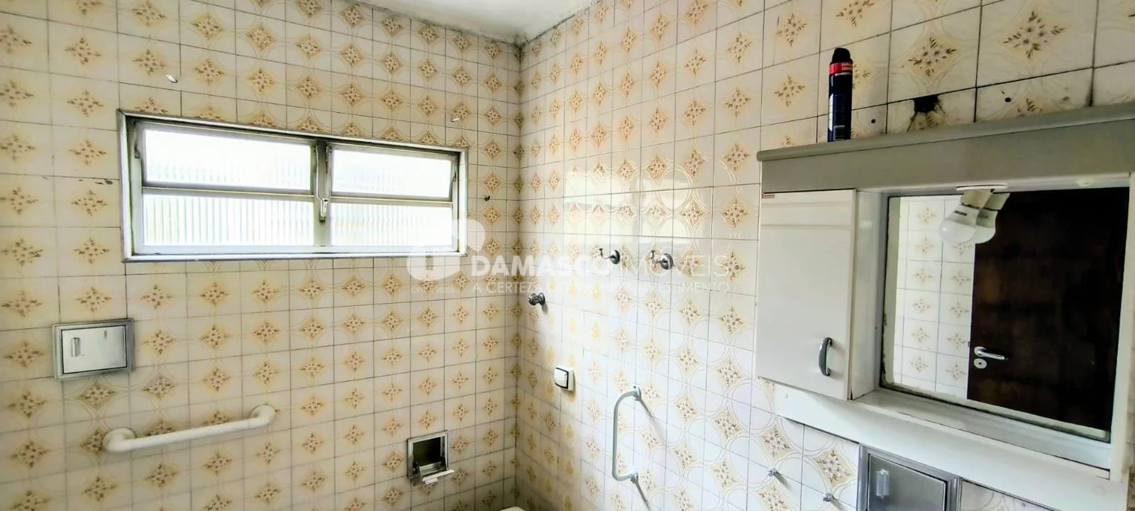 Casa Térrea -  Boa Vista sendo uma Casa de Laje  na frente e outra nos fundos,   São Caetano do Sul